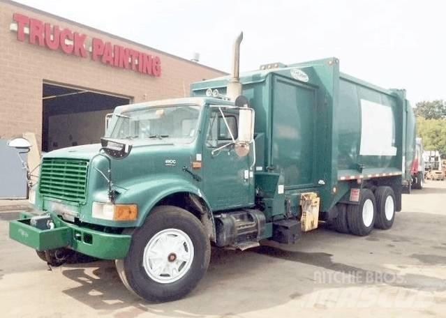 International 4900 Waste trucks