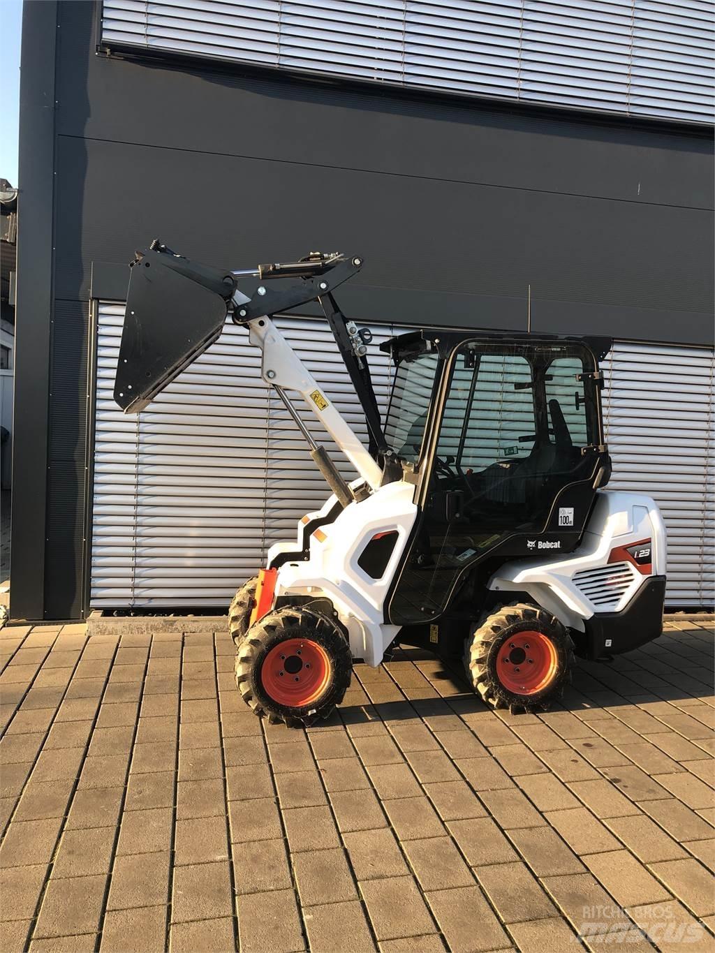  L23 Backhoe