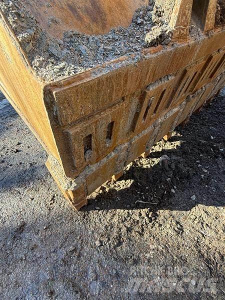 CAT 953D Crawler loaders