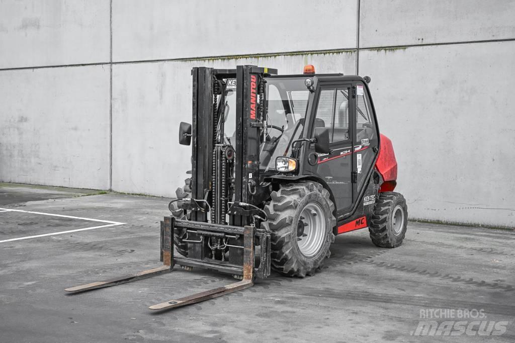 Manitou MC 25-4 Diesel trucks