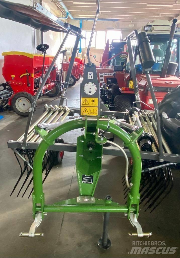 Fendt Former 400 DN Rakes and tedders