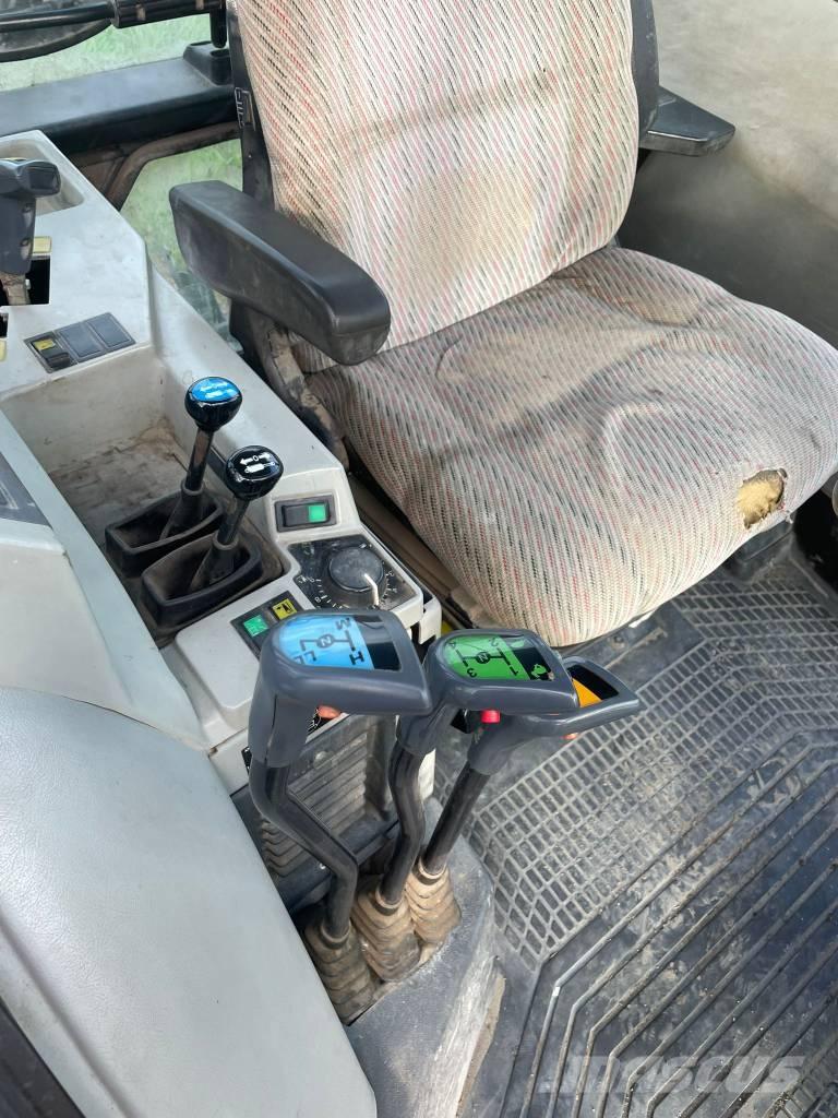 Valmet 6200 Tractors