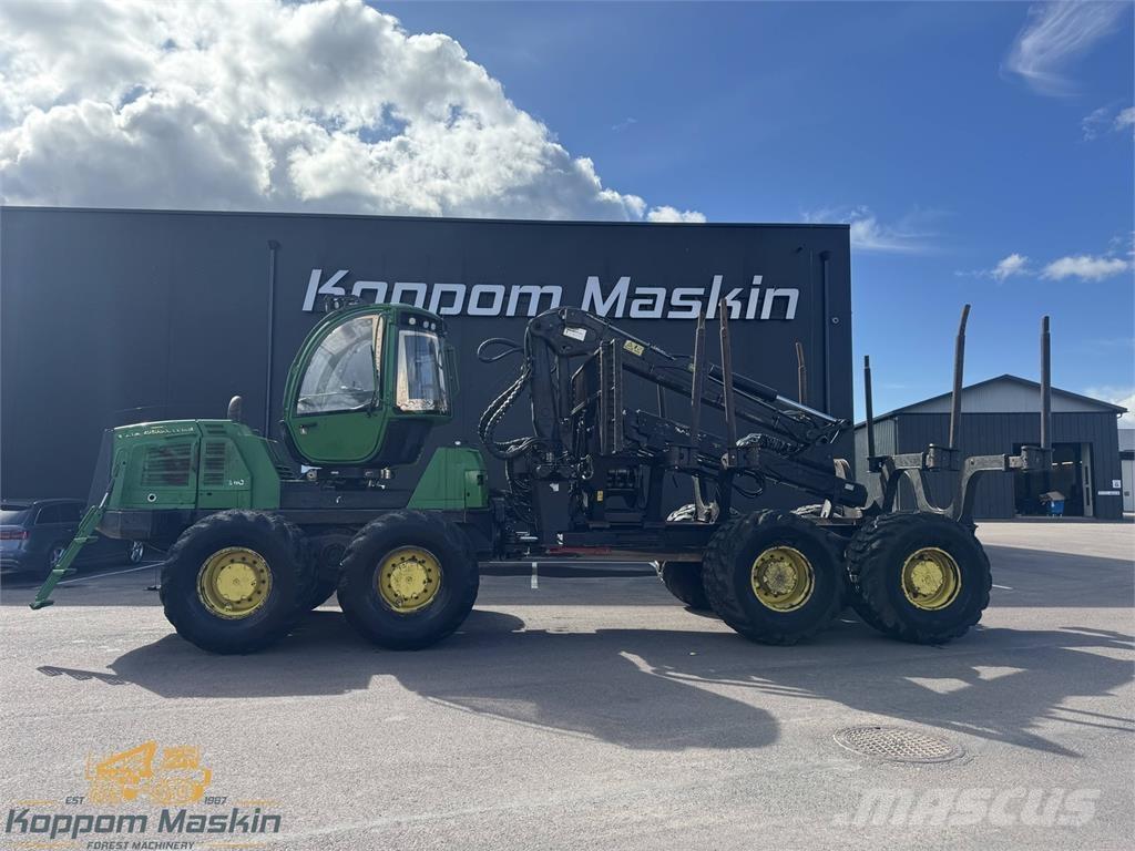 John Deere 1910E Forwarders