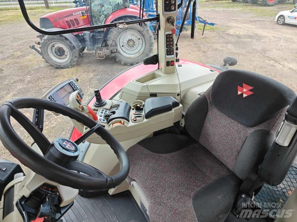 Massey Ferguson 8735 Tractors