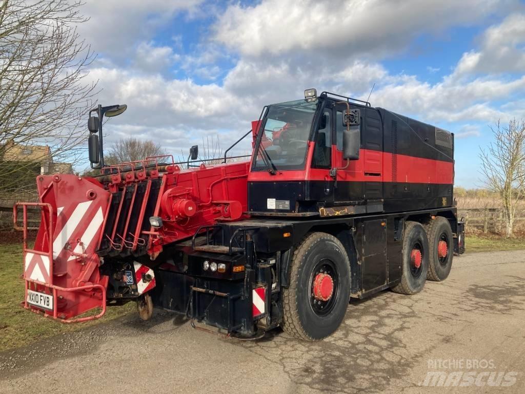 Grove GCK3045 All terrain cranes