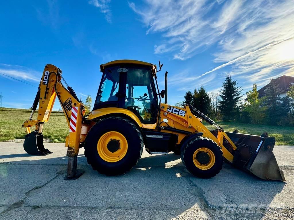 JCB 3CX Backhoe