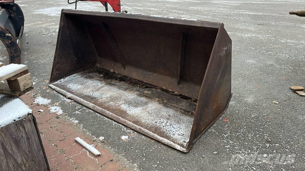  Yleiskauha 1,8m Front loader accessories