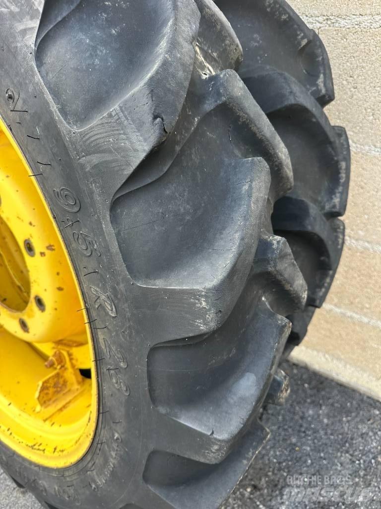 Alliance 230/95R28 Tyres, wheels and rims