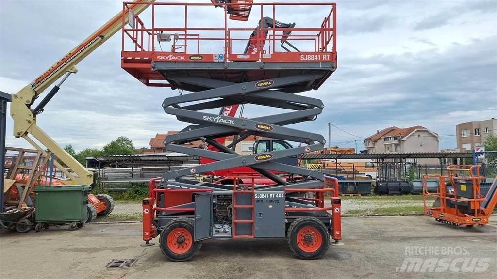 SkyJack 8841RT Scissor lifts