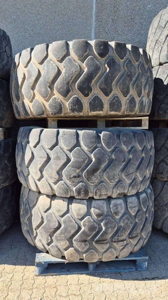 Triangle 29.5R25 Tyres, wheels and rims