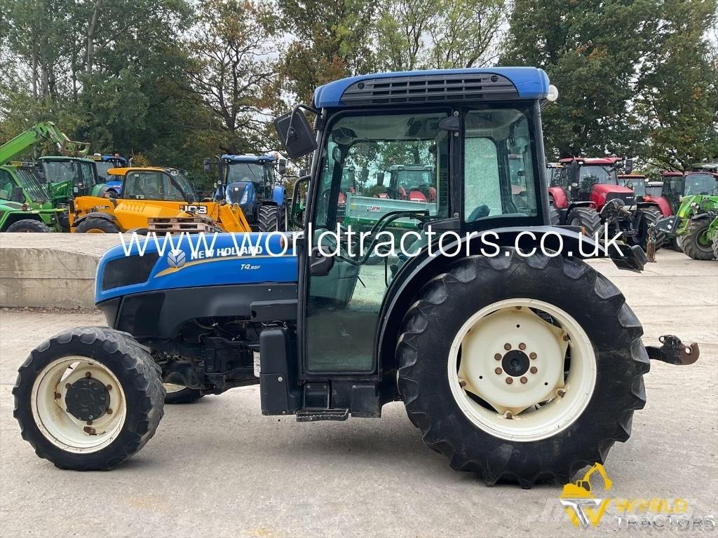 New Holland T 4.95 F Tractors