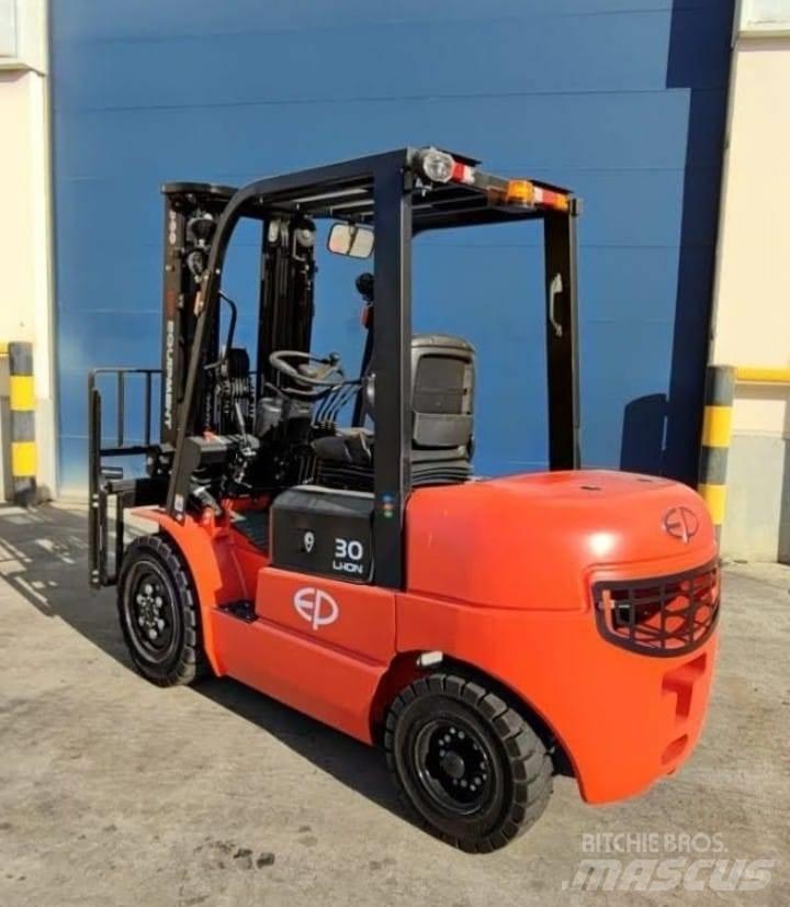 EP EQUIPMENT EFL302 Electric forklift trucks