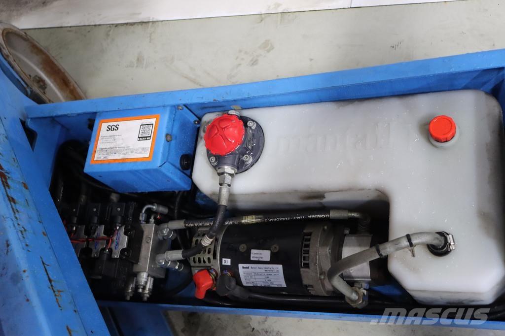 Mantall XE140W Scissor lifts