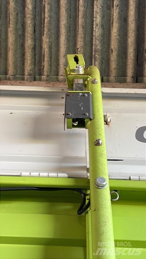 CLAAS Quantum 4700 P Self-loading trailers