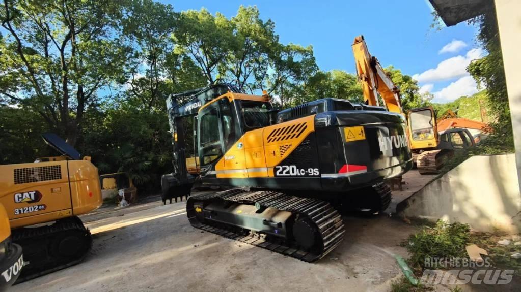 Hyundai 220-9s Crawler excavators