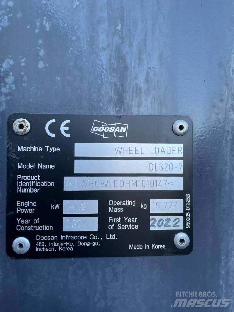 Doosan DL 320-7 Wheel loaders