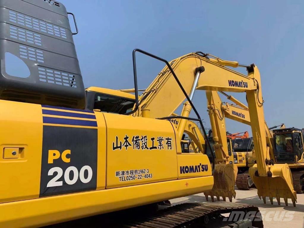 Komatsu PC 200-7 Crawler excavators