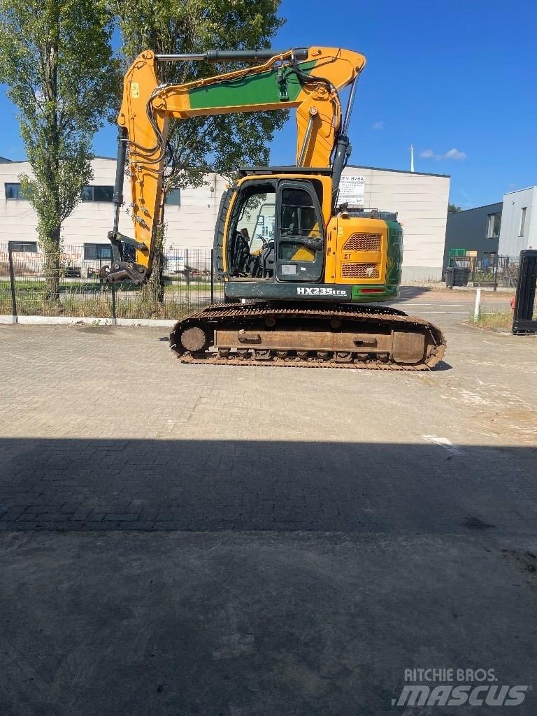 Hyundai hx235 Crawler excavators