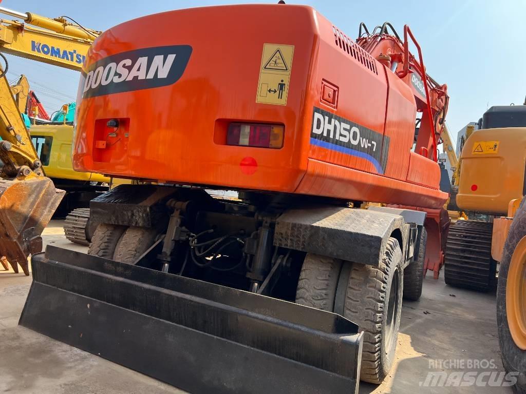 Doosan DH150W-7 Wheeled excavators