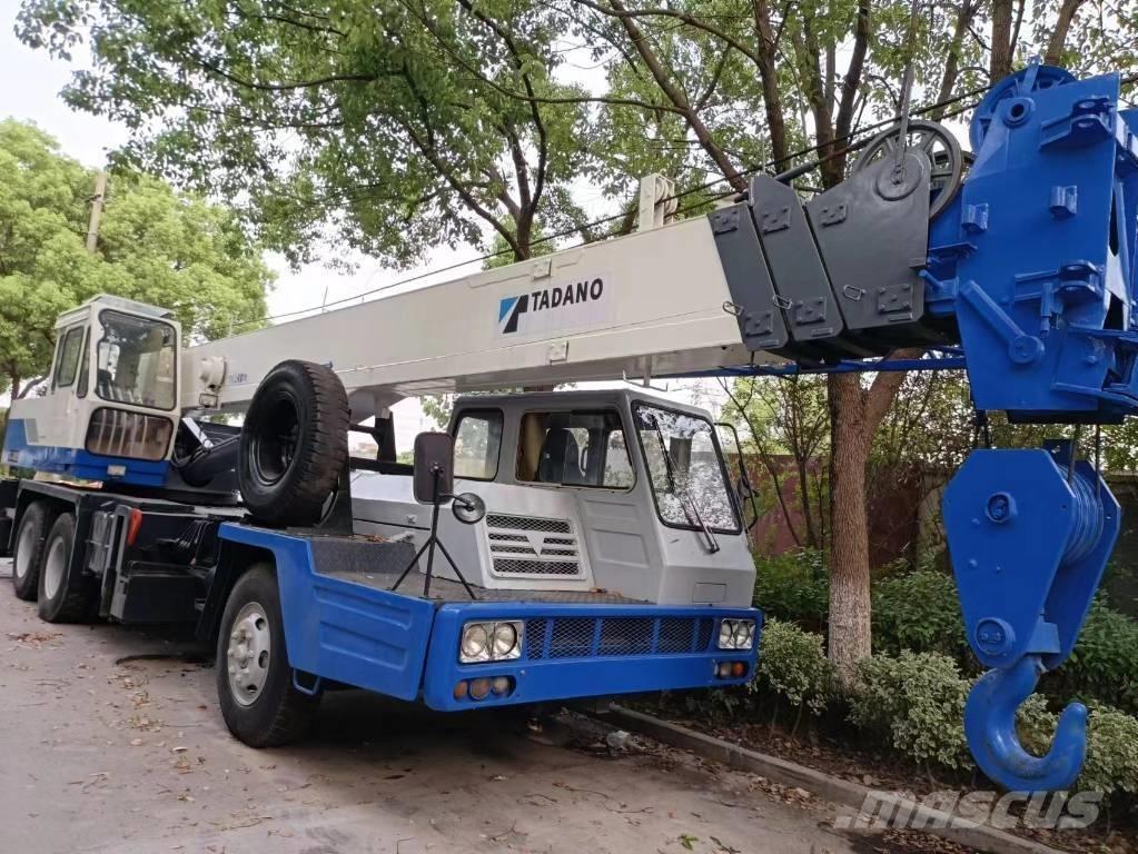 Tadano TL300E All terrain cranes