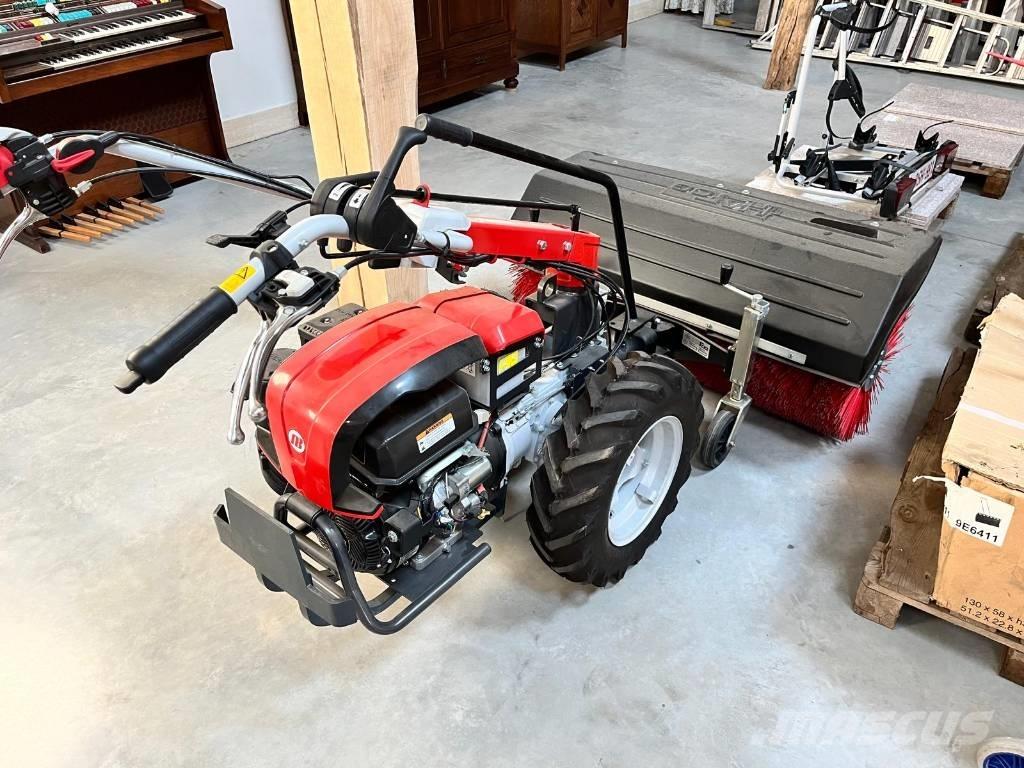 Emaq MAK 18 Sweepers