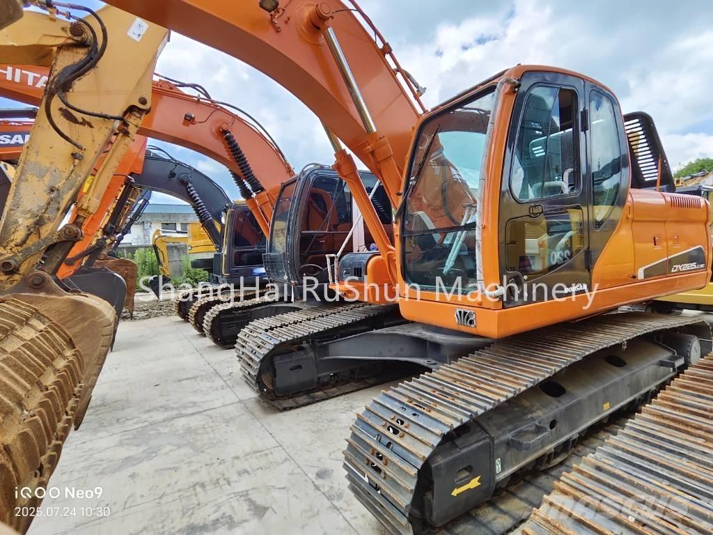Doosan 225-7 Crawler excavators