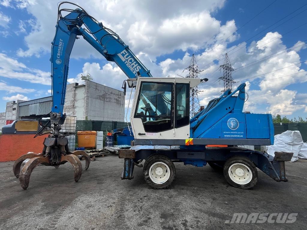 Fuchs MHL 320 Waste / industry handlers