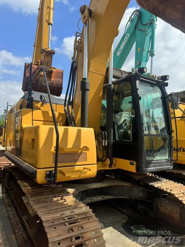 CAT 320 E Mini excavators  7t - 12t
