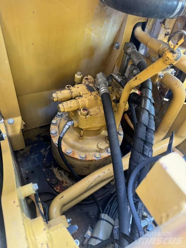 CAT 320 E Mini excavators  7t - 12t