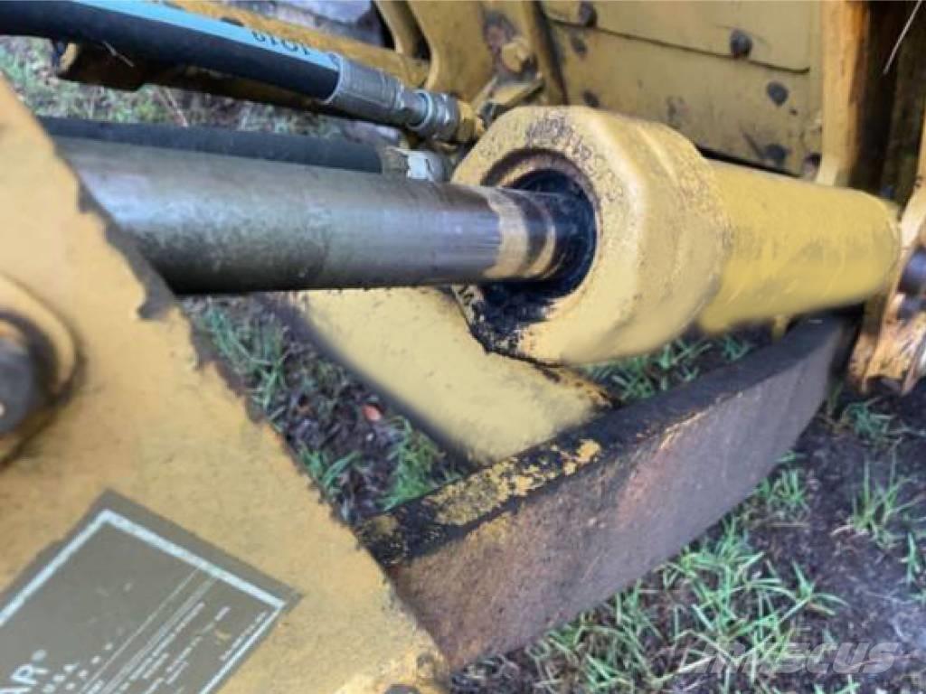 CAT D 5 G Crawler dozers