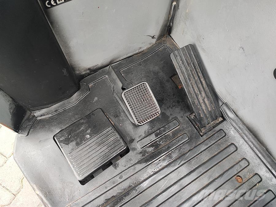 Still FM-X 14 Reach truck