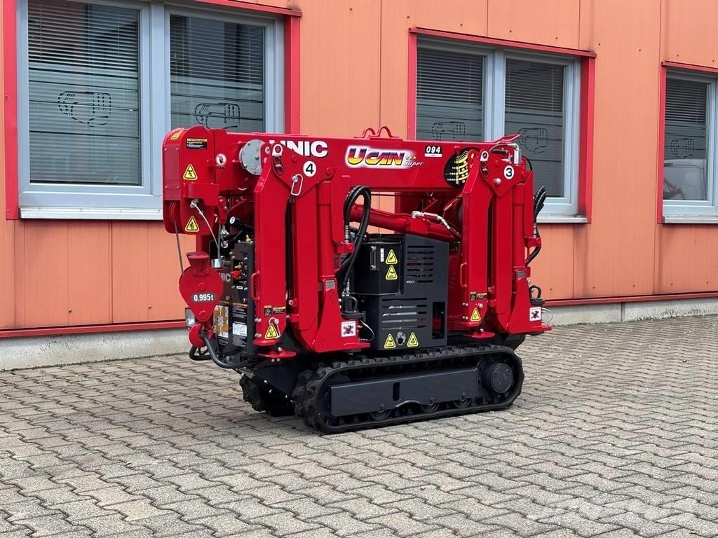Unic URW-094 Track mounted cranes