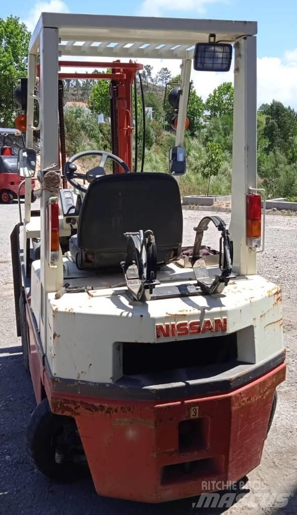 Nissan 02ZNH01A15 LPG trucks