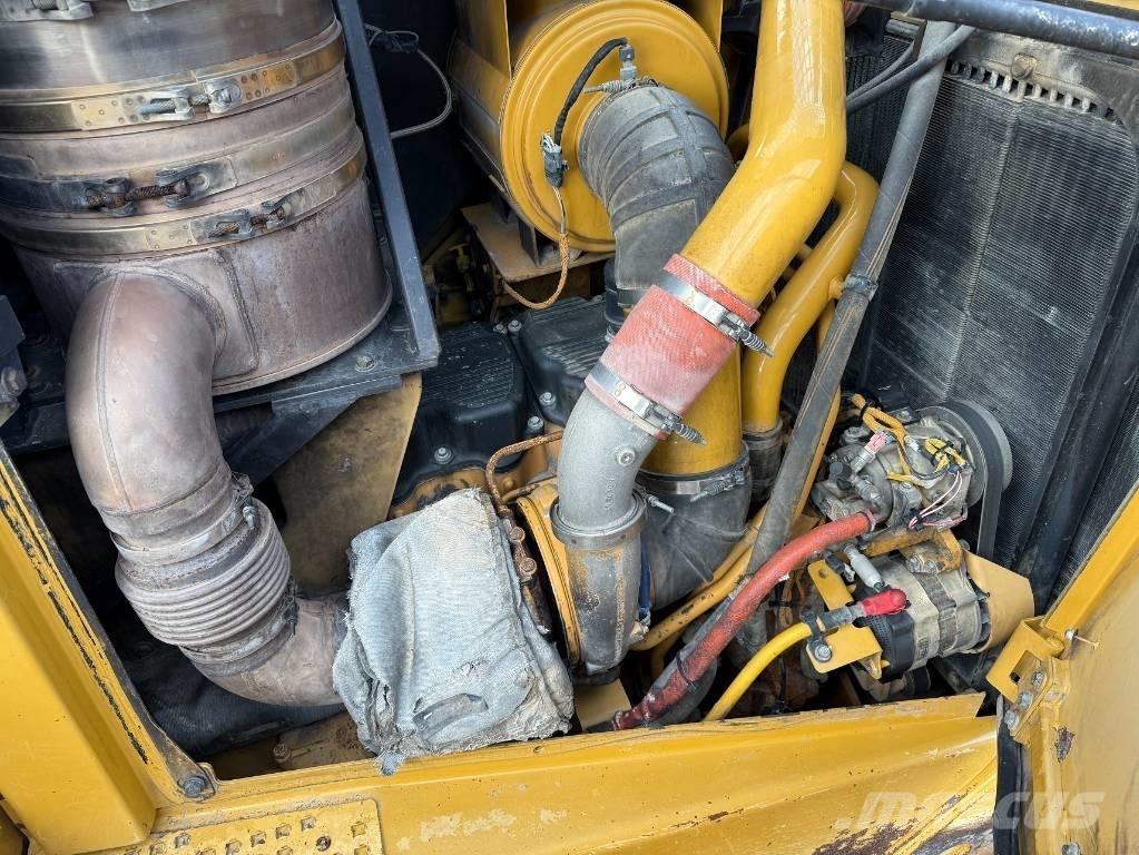 CAT D 8 T LGP Crawler dozers