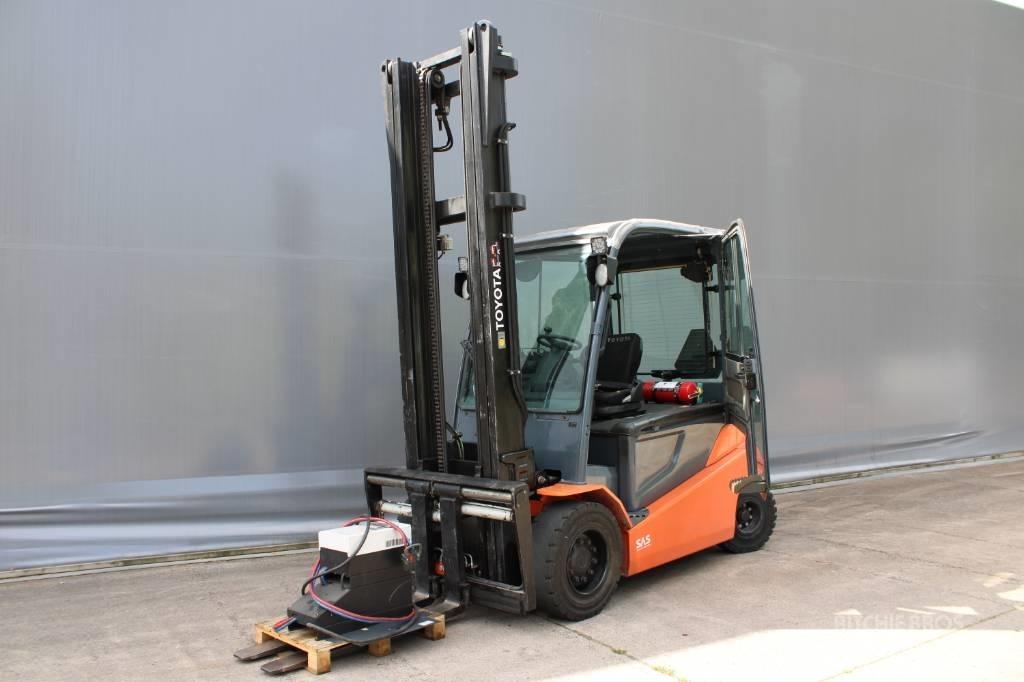 Toyota 8FBMT40 Electric forklift trucks