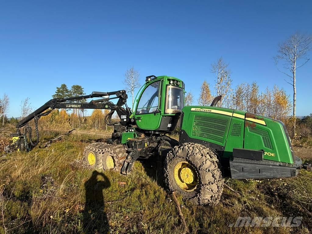 John Deere 1070 E Harvesters