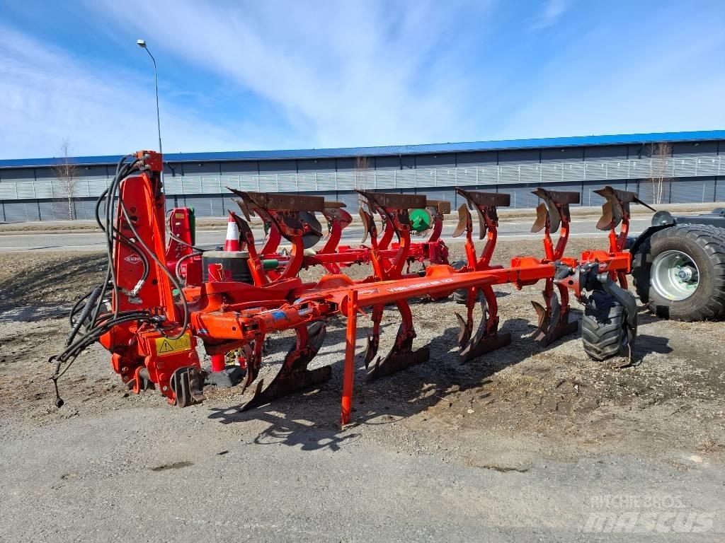 Kuhn Vari-Master 122 Reversible ploughs