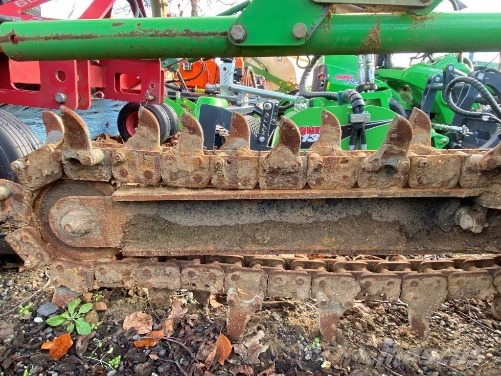 Avant A33557 57 Farm machinery