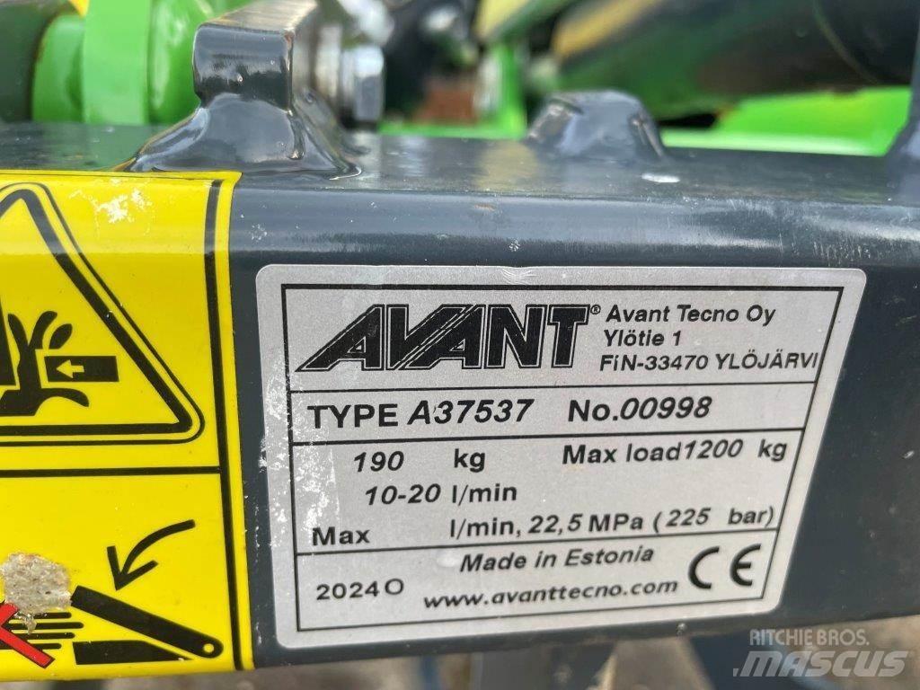 Avant AVA3757 Farm machinery