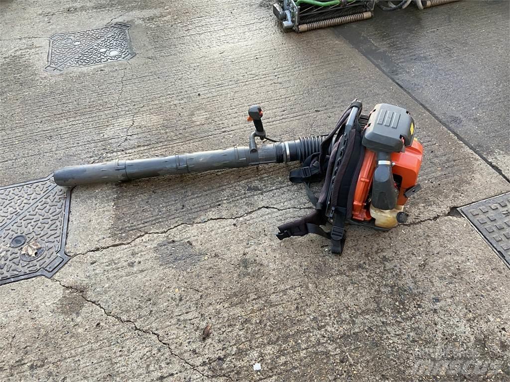 Husqvarna 570BTS Farm machinery