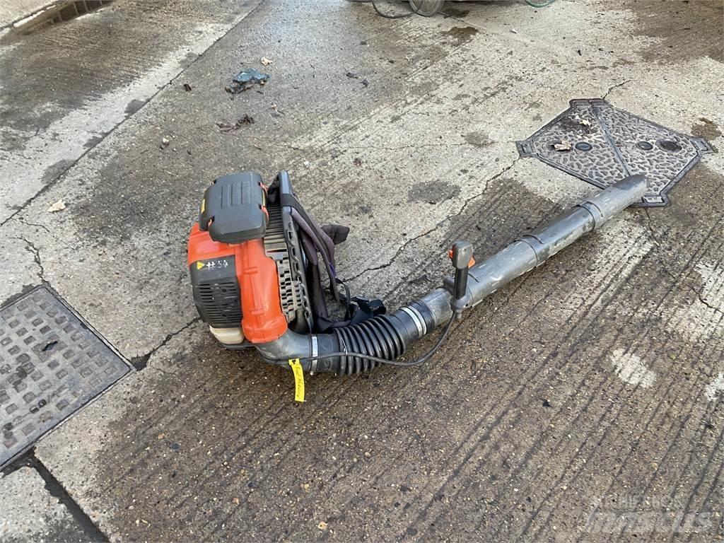 Husqvarna 570BTS Farm machinery
