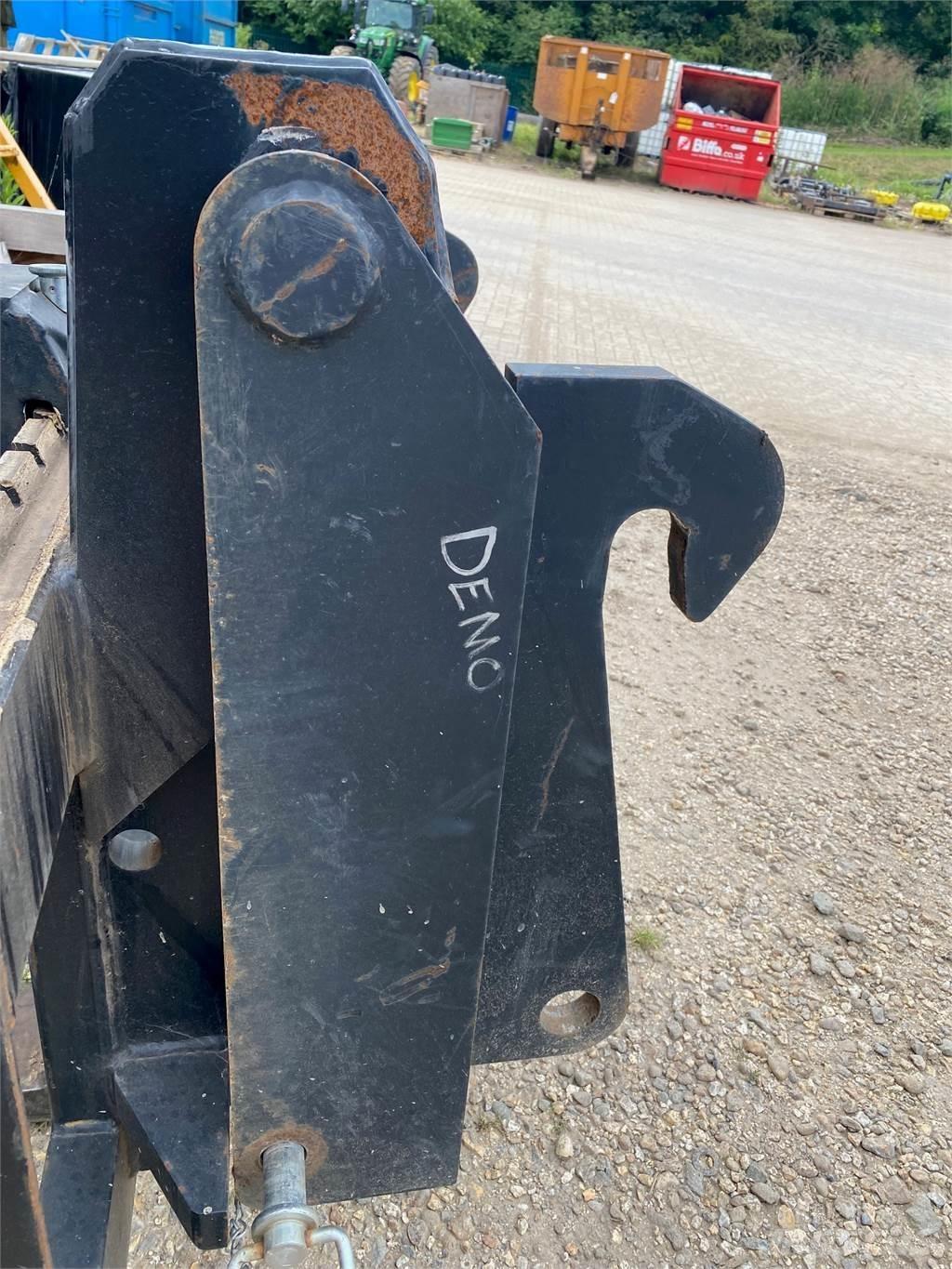  INTERFACE Telehandlers