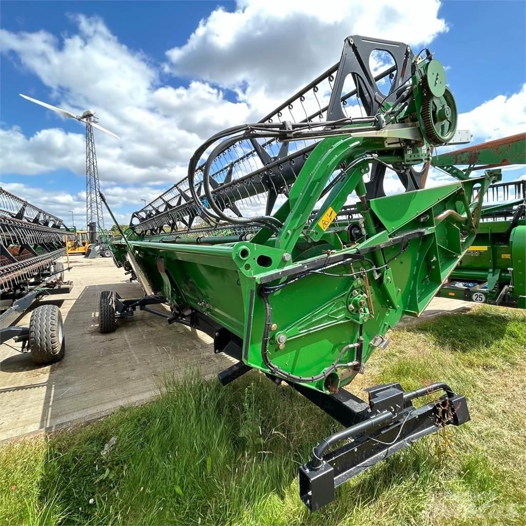 John Deere 635PF Combine harvesters