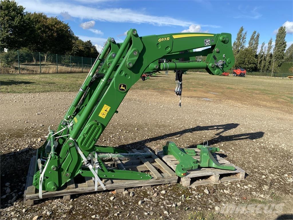John Deere 663R Farm machinery