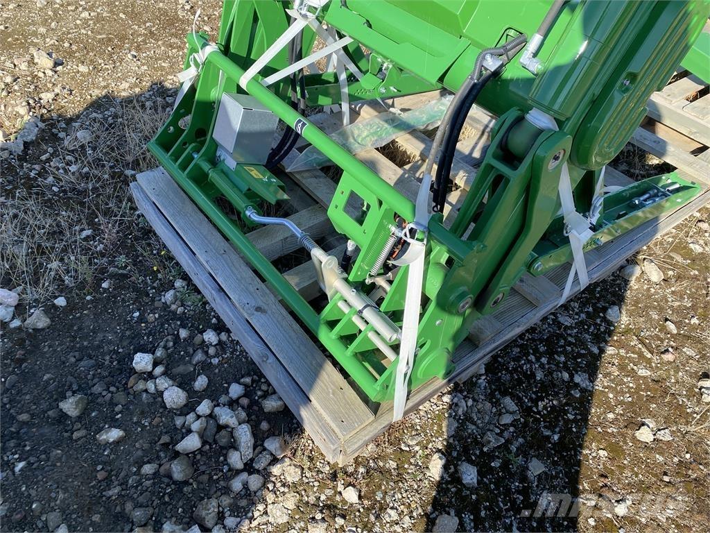 John Deere 663R Farm machinery