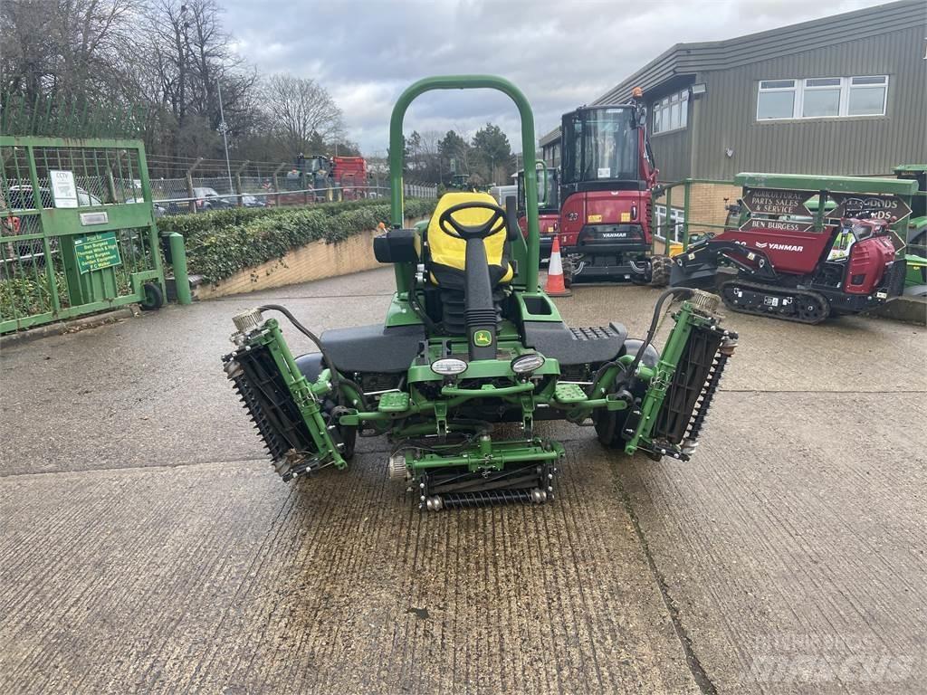 John Deere 6700A Farm machinery
