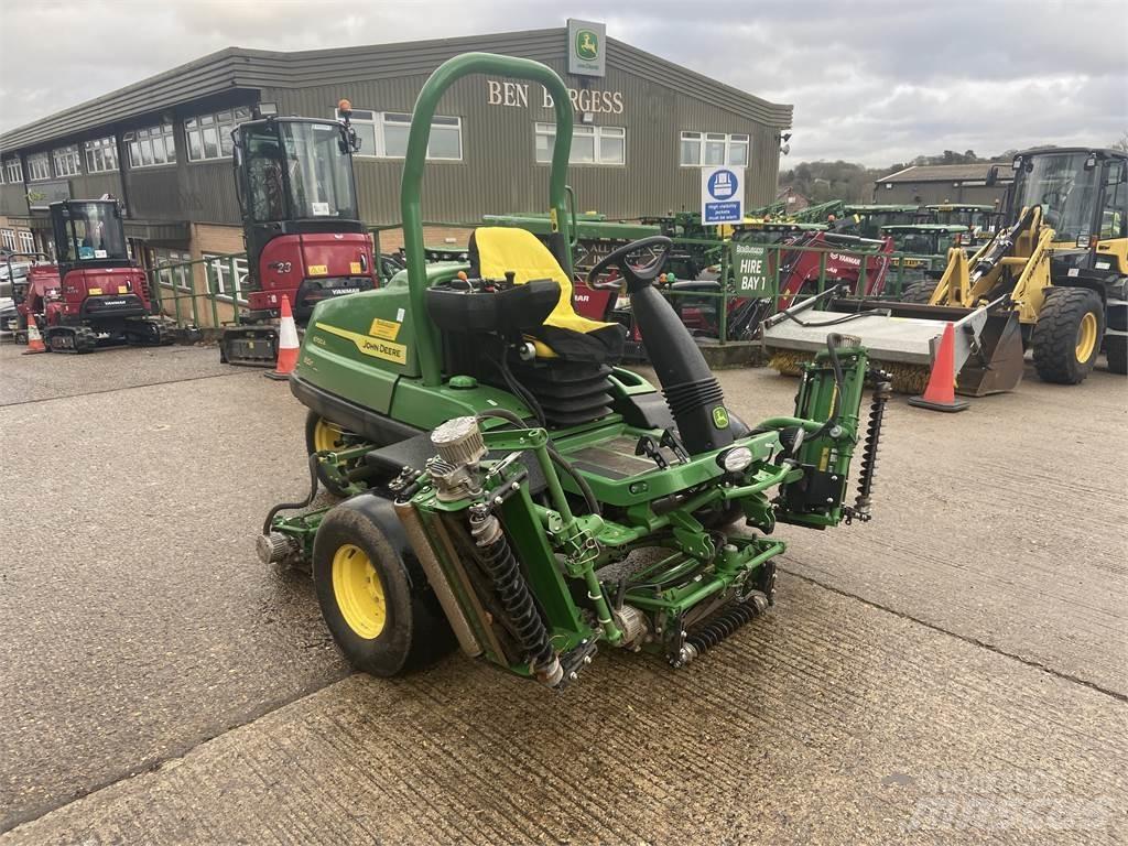 John Deere 6700A Farm machinery