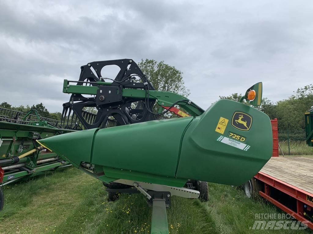 John Deere 725D Combine harvesters