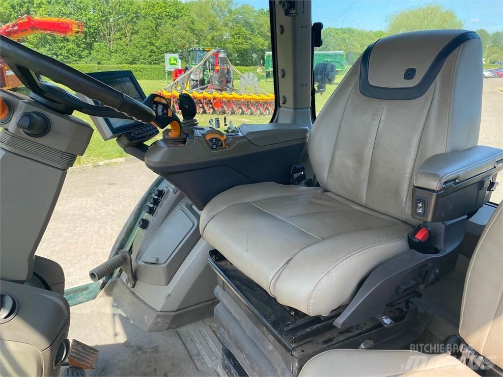 John Deere 8R370 Farm machinery