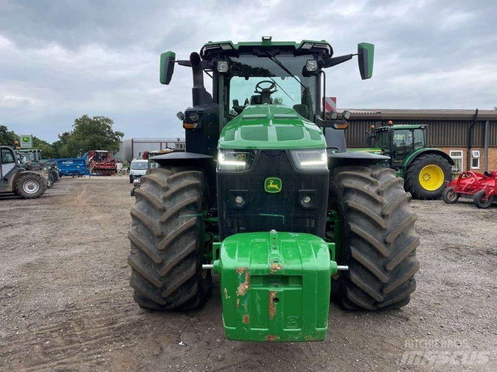 John Deere 8R370 Farm machinery